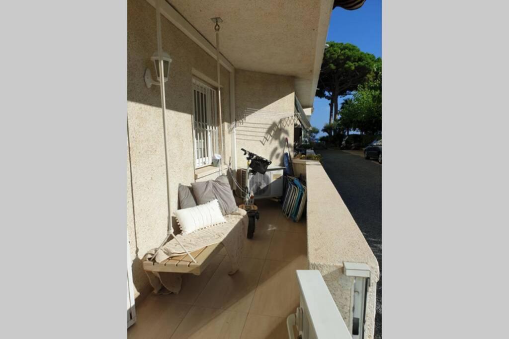 Apartamento 1ª Linea De Mar Cambrils Vilafortuny Exterior photo